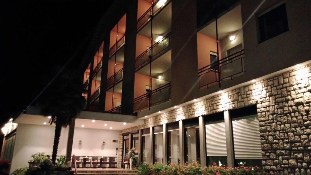 Hotel Levico レーヴィコ・テルメ エクステリア 写真